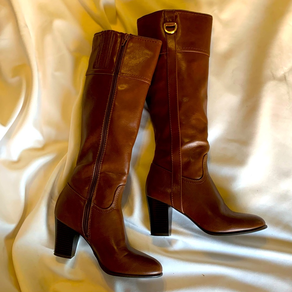 Used ones. Classy Alfani boots.